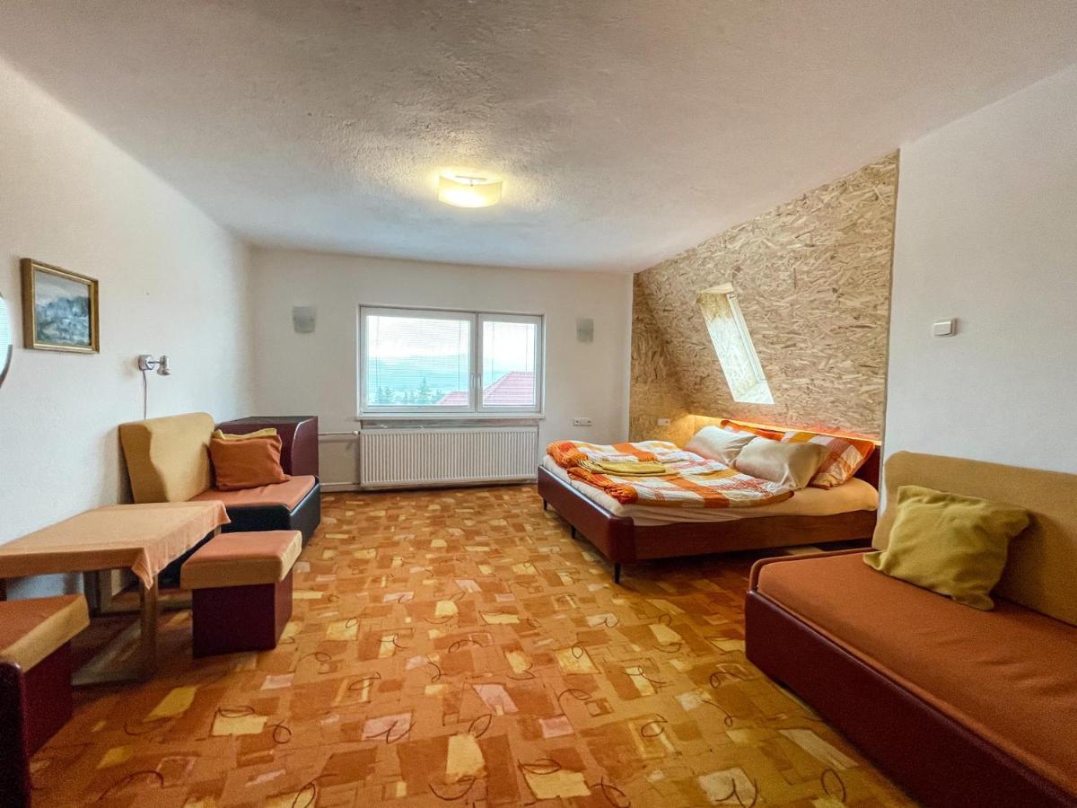 Guest House Privát Štrba Extérieur photo