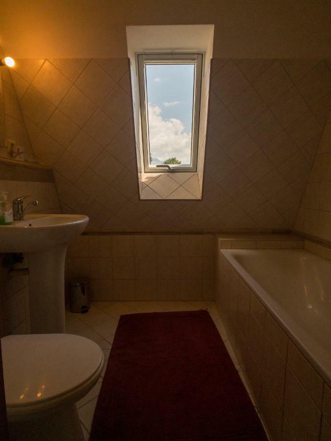 Guest House Privát Štrba Extérieur photo